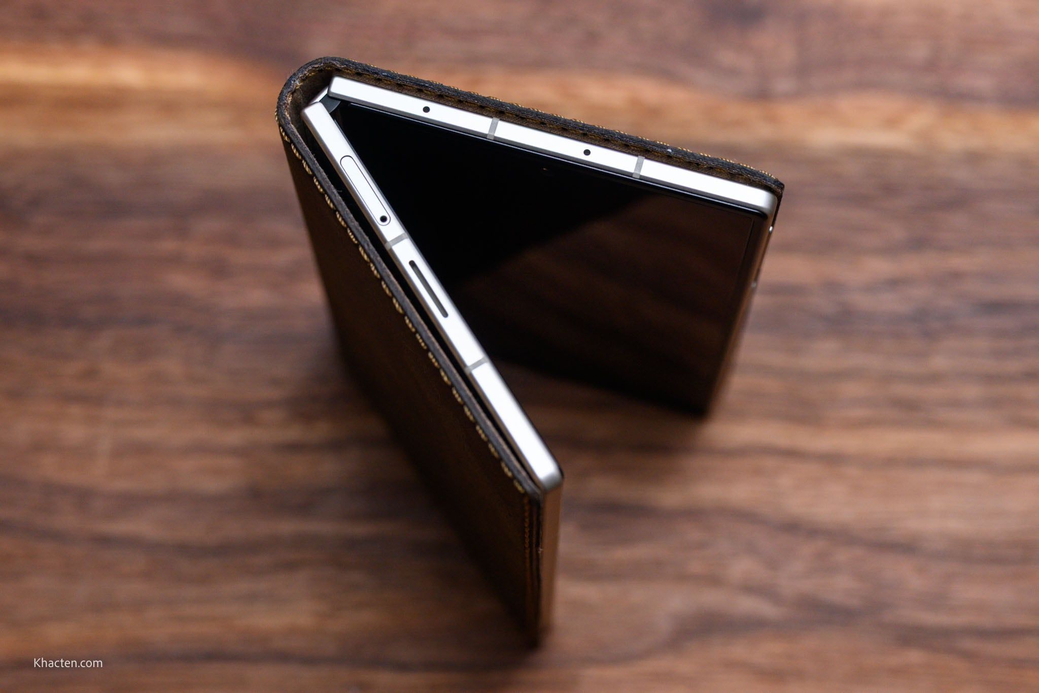  Samsung Galaxy Z Fold8 - Flipcover điện thoại 