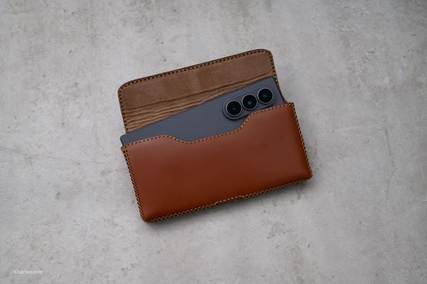  Samsung Galaxy Z Fold8 Ultra - Bao da đeo lưng 
