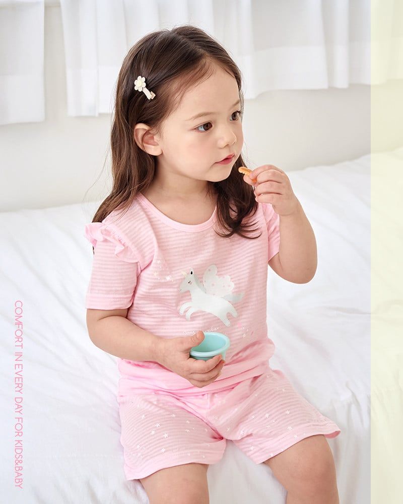 Bộ đồ ngắn cotton giấy bé gái U3228