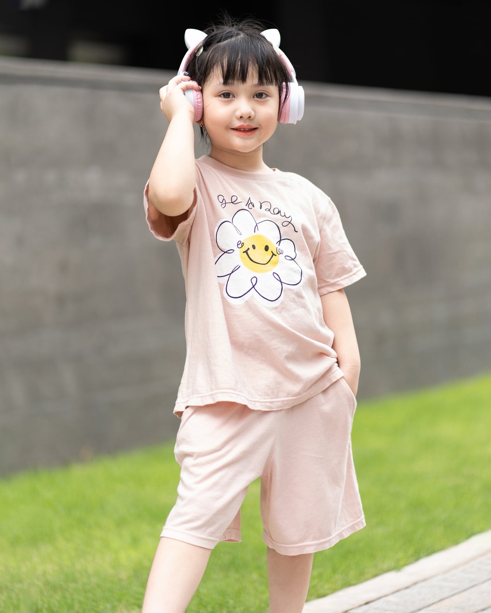 Bộ đồ ngắn cotton mịn bé gái U3131