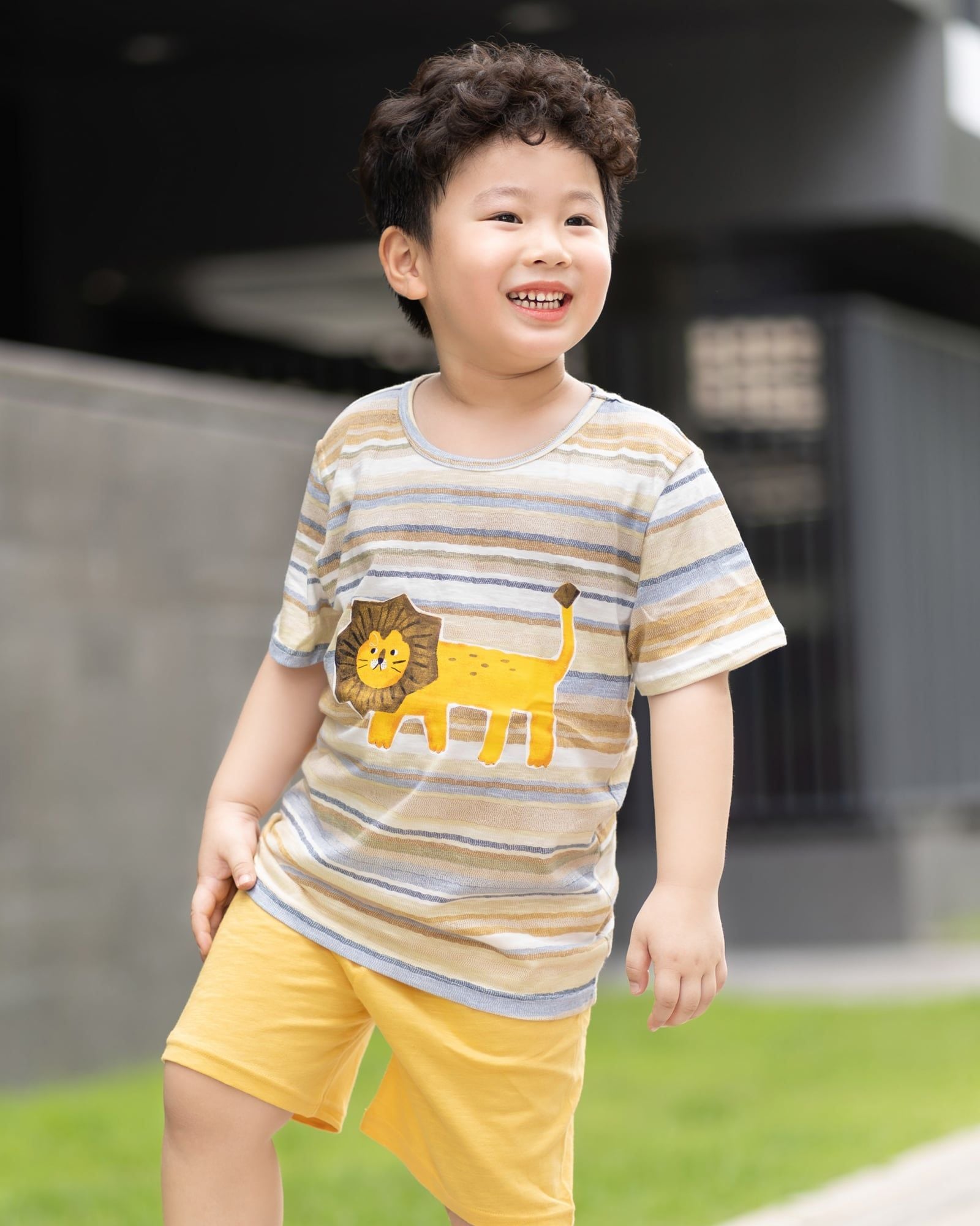 Bộ đồ ngắn cotton mịn bé trai U3109