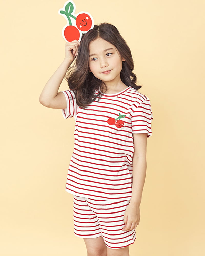 Bộ đồ ngắn cotton mịn bé gái U3008