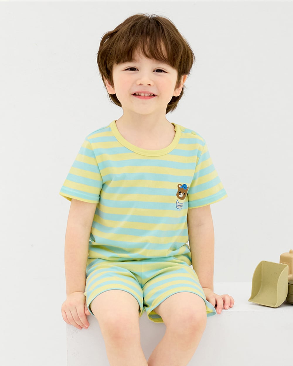 Bộ đồ ngắn cotton mịn bé trai U3200