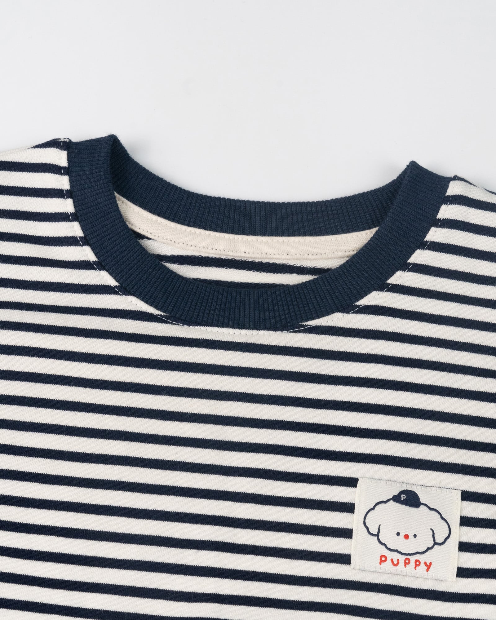 Bộ đồ dài dáng rộng vải nỉ da cá cotton bé trai và bé gái U1340