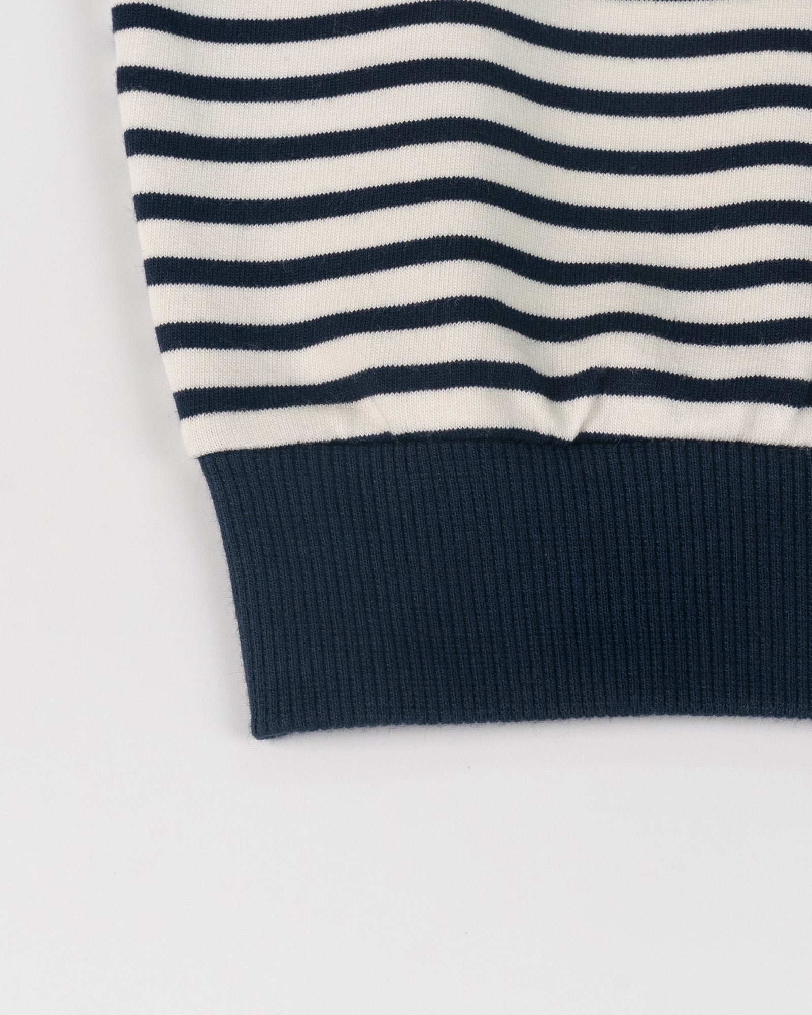Bộ đồ dài dáng rộng vải nỉ da cá cotton bé trai và bé gái U1340