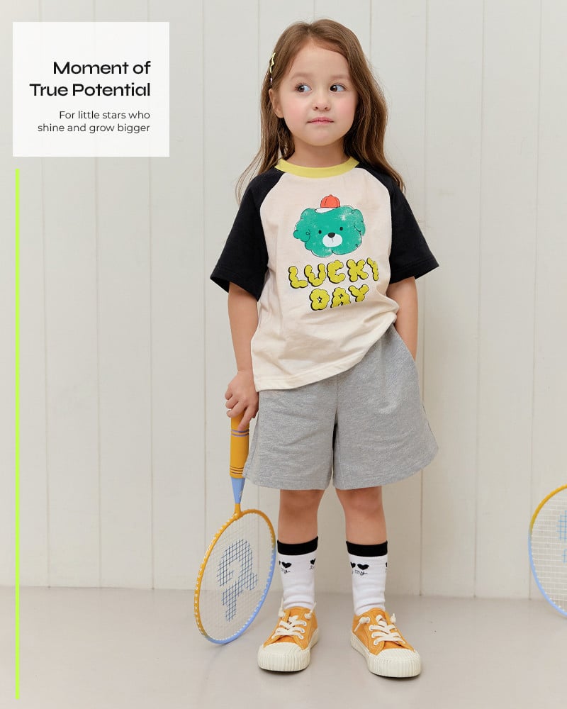 Quần short ngang gối vải cotton spandex cho bé trai và bé gái U950T