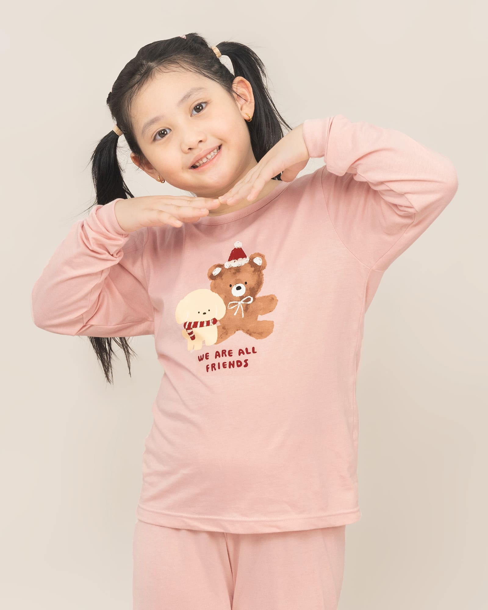 Bộ đồ dài dáng rộng cotton mịn bé gái U1327