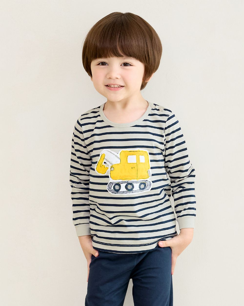 Bộ đồ dài dáng rộng cotton mịn bé trai U1184