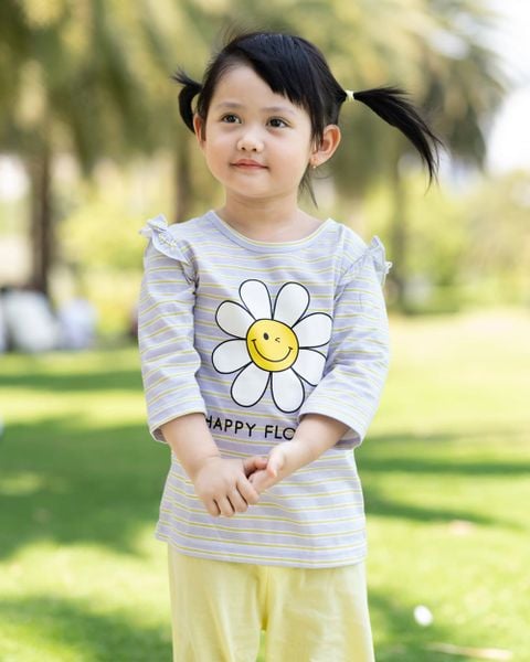 Bộ đồ lửng cotton mịn bé gái U2113