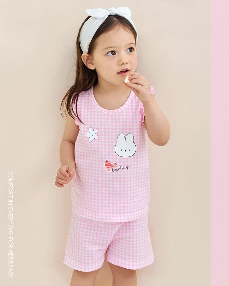 Bộ đồ ba lỗ cotton mịn bé gái U4108