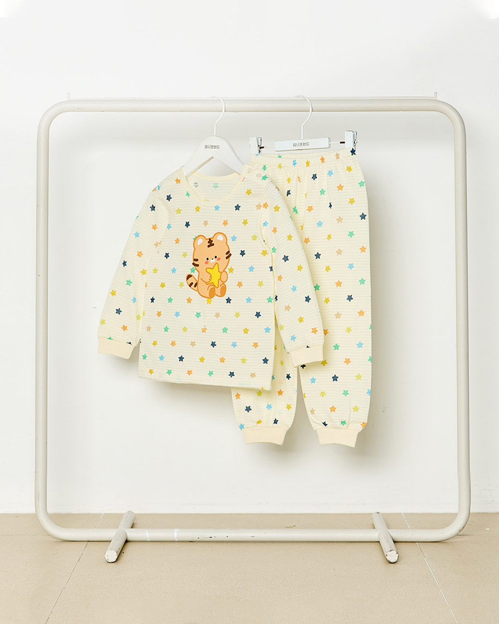 Bộ đồ dài cotton giấy bé gái U1241