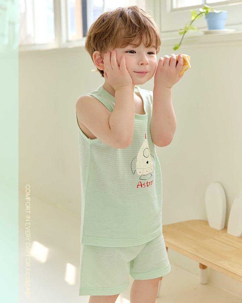 Bộ đồ ba lỗ cotton giấy bé trai U4111