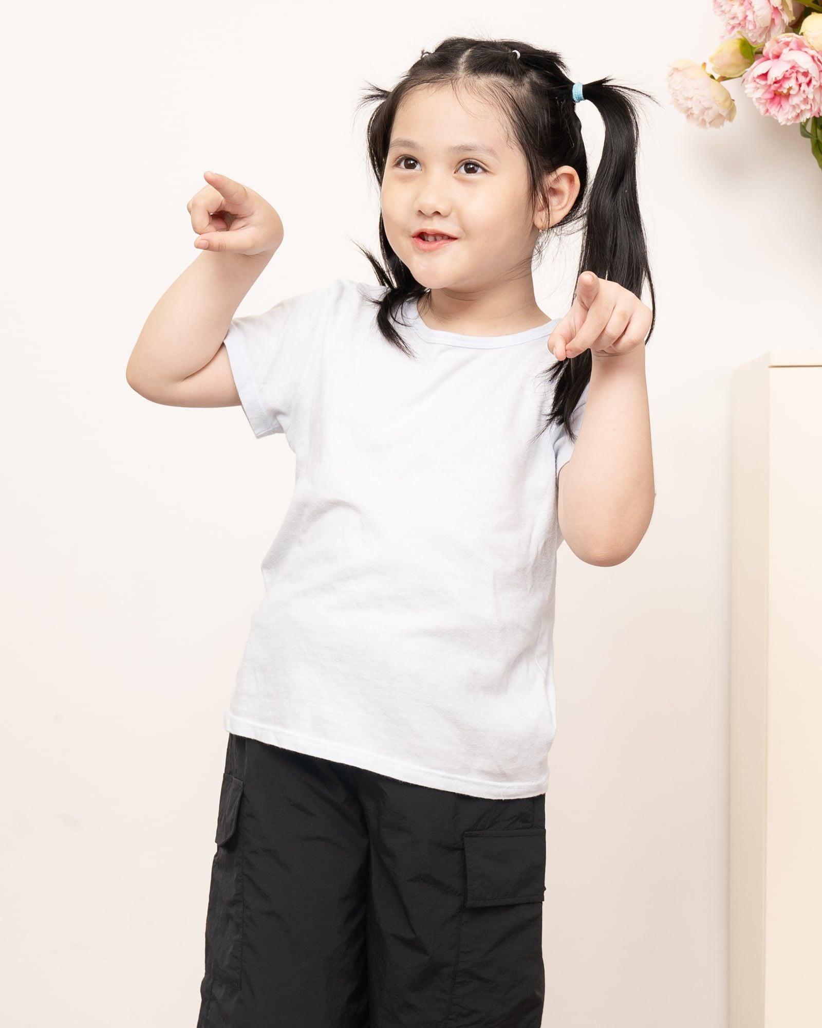 Quần short cargo vải gió siêu nhẹ, mỏng thoáng mát bé trai và bé gái U950Y