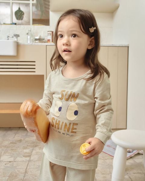 Bộ đồ dài cotton giấy dáng rộng bé gái U1311