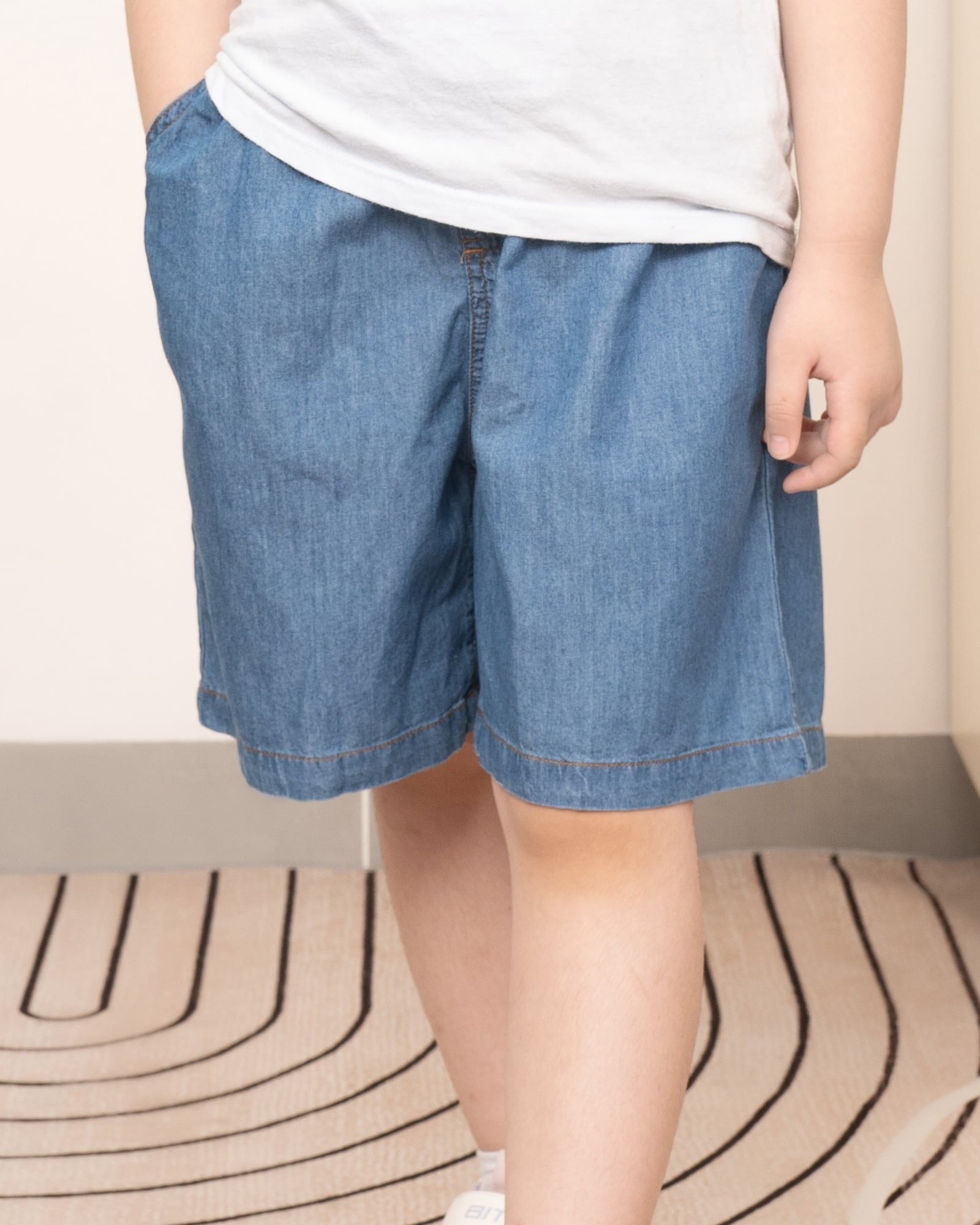 Quần short siêu nhẹ vải denim cotton mỏng mềm mại U950X