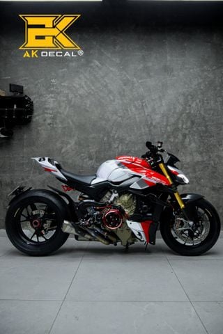 DUCATI STREETFIGHTER V4 - 0726