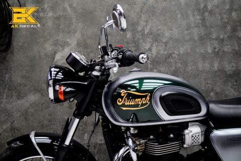 TRIUMPH BONNEVILLE T100 - 1426