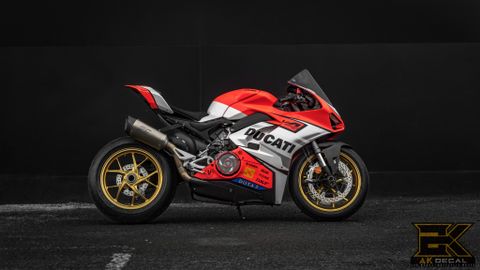 DUCATI PANIGALE V4 - 3325
