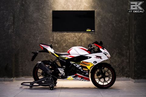 SUZUKI GSX R150 - 5825