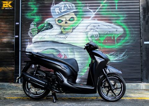 HONDA SH 350i - wrap black