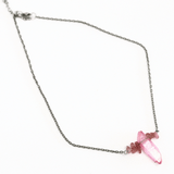 Vòng Cổ Pink Aura & Thạch Anh Dâu Tây – Sắc Hồng Ngọt Ngào Dây Titan