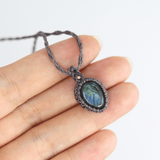 Vòng Cổ Macrame Đá Xà Cừ mang năng lượng sáng tạo kì diệu