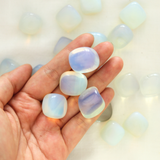 Đá Opalite Ánh Trăng – Mang Lại Bình Yên & May Mắn