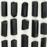 đá black tourmaline thô trụ dài