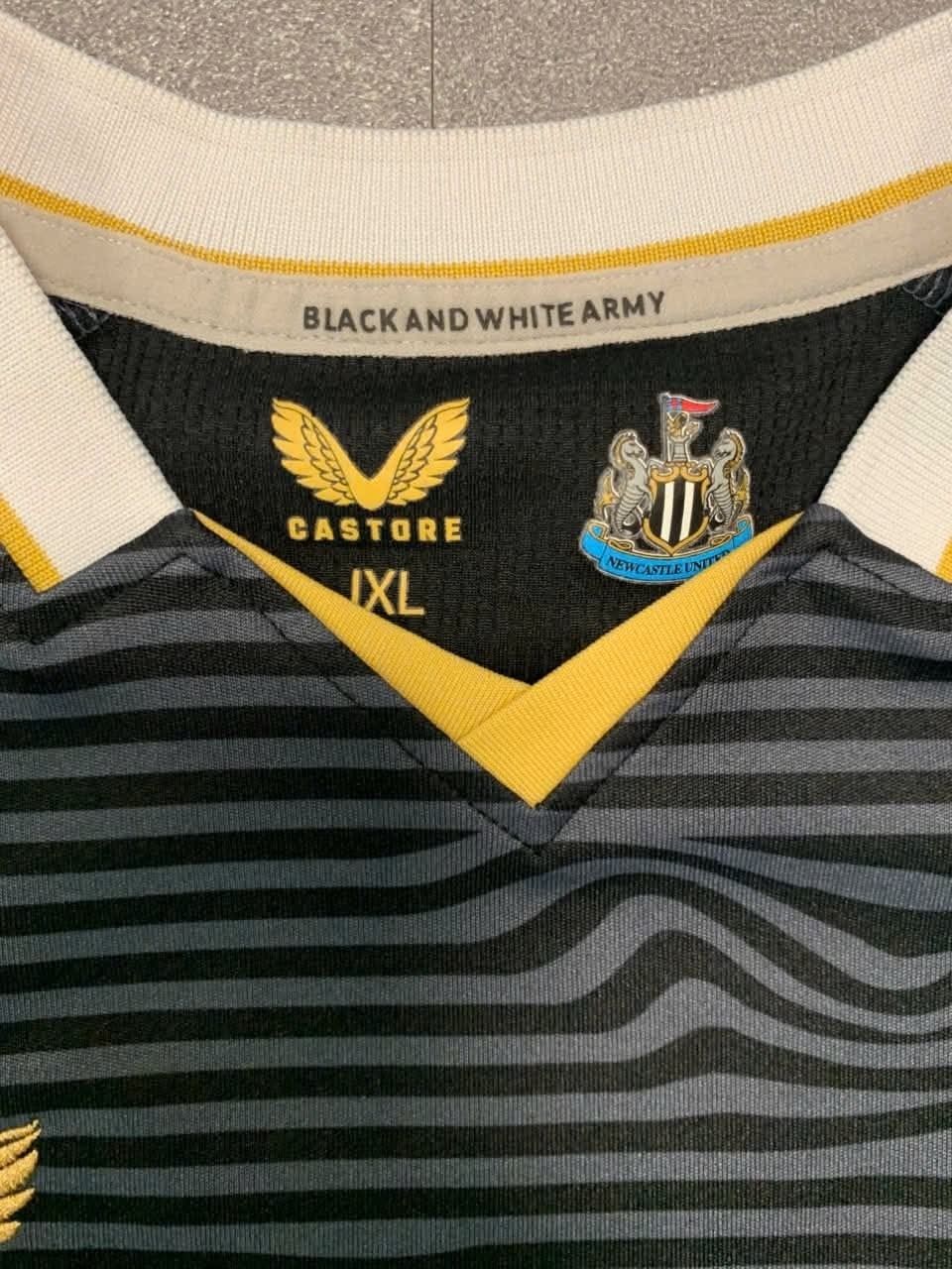  Castore Jersey Newcastle (Black) (Used) 