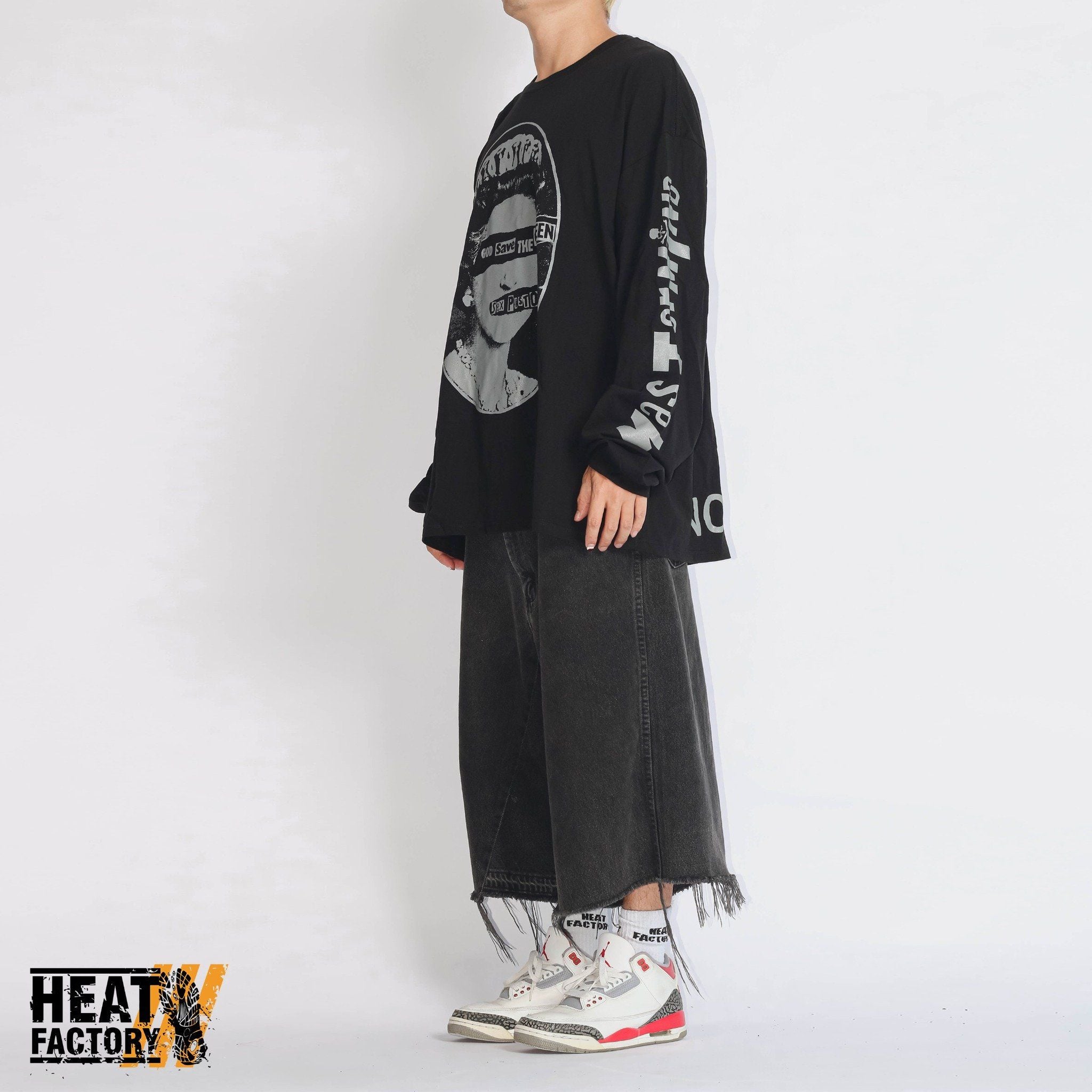  Mastermind x Sex Pistols God Save The Queen Long Tee (Black) 