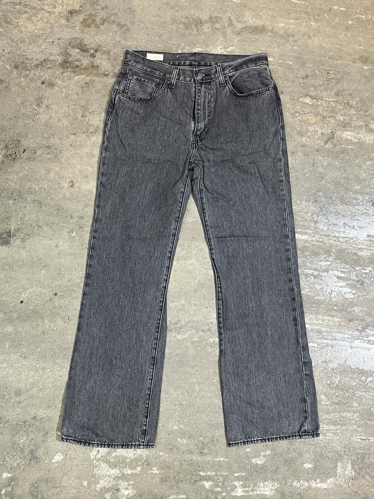  Levi's Jeans 567 (Grey) (Used) 