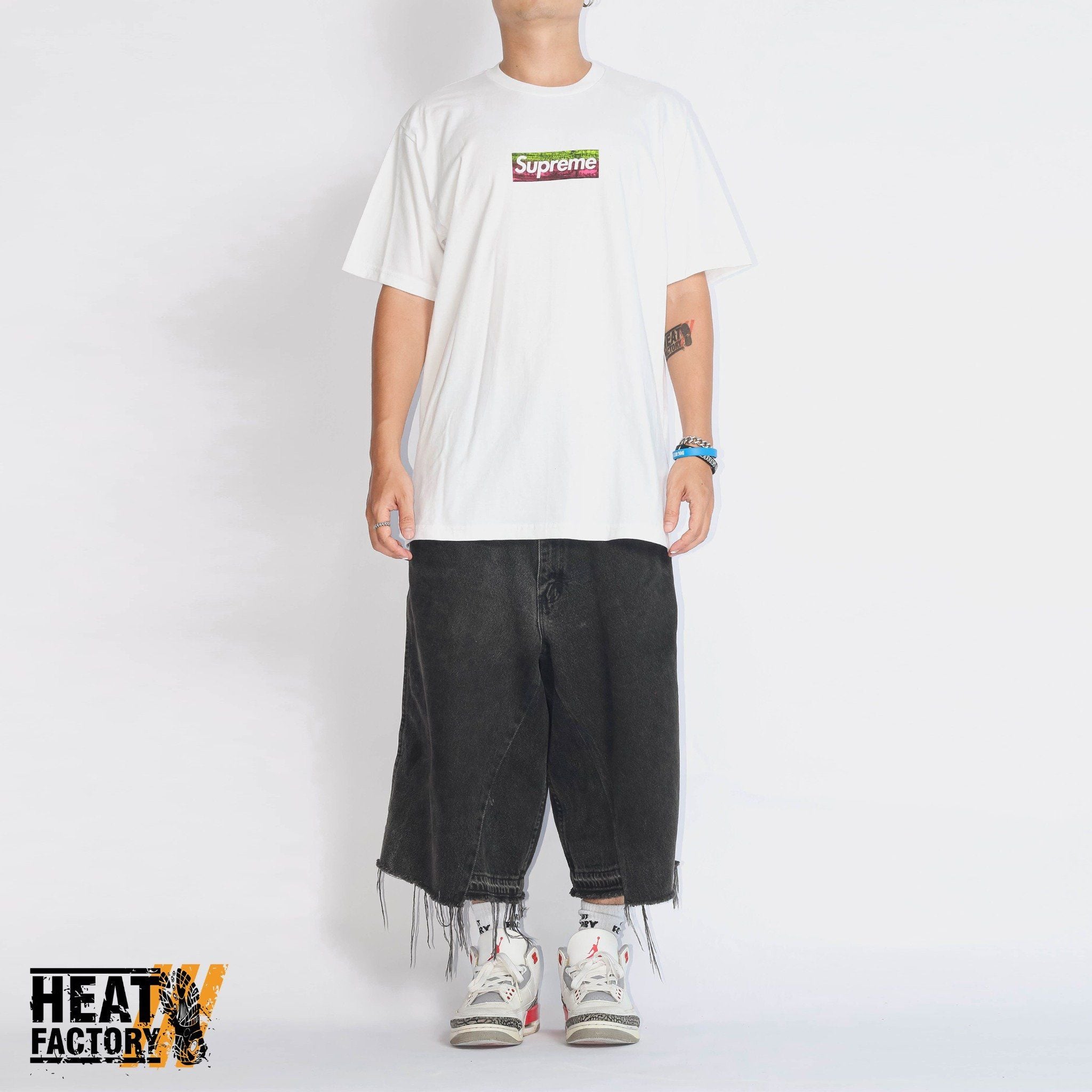  Supreme Tee Los Angeles Fire Relief Box Logo (White) 