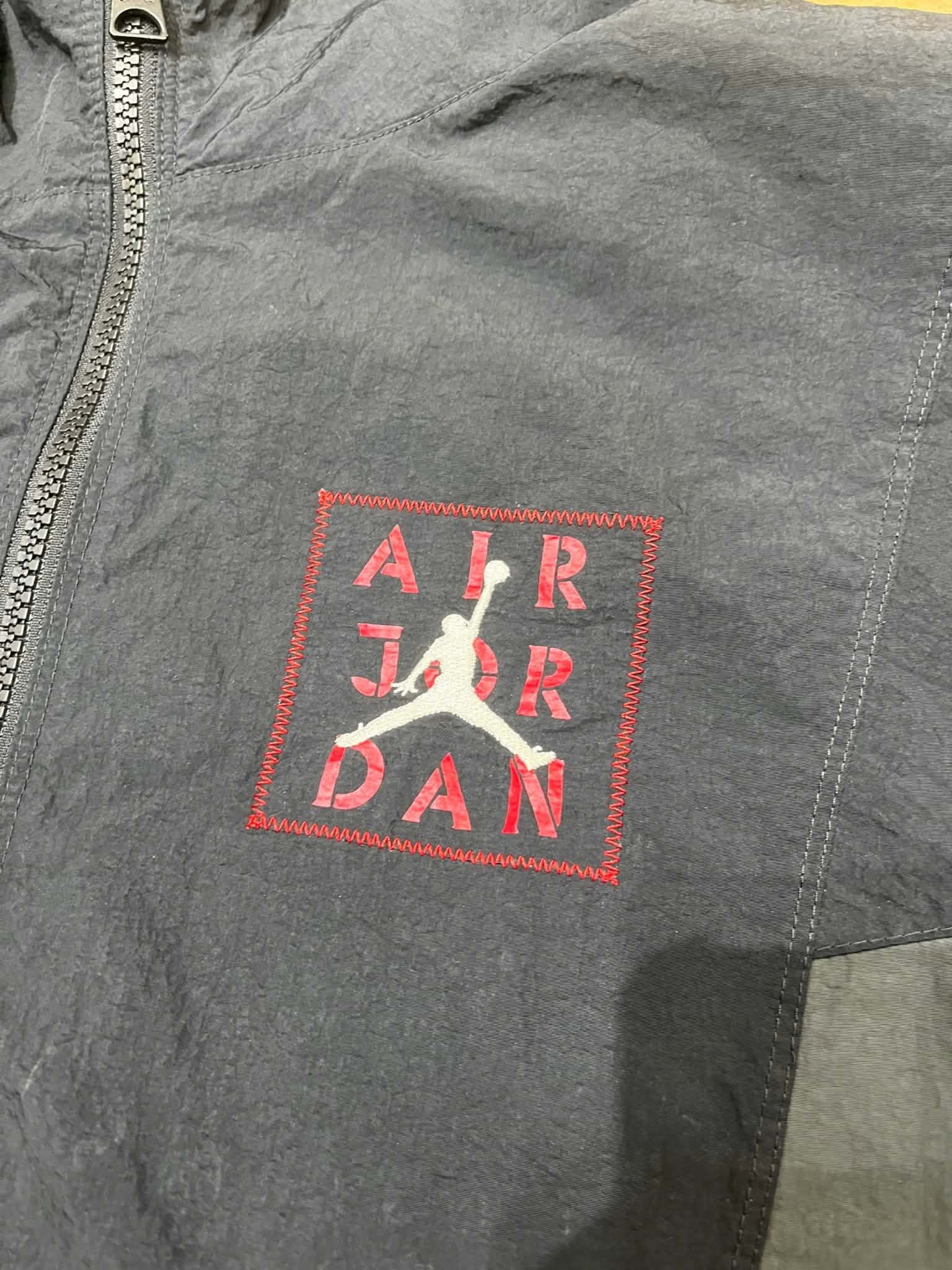  Nike Jordan Jacket (Black) (Used) 
