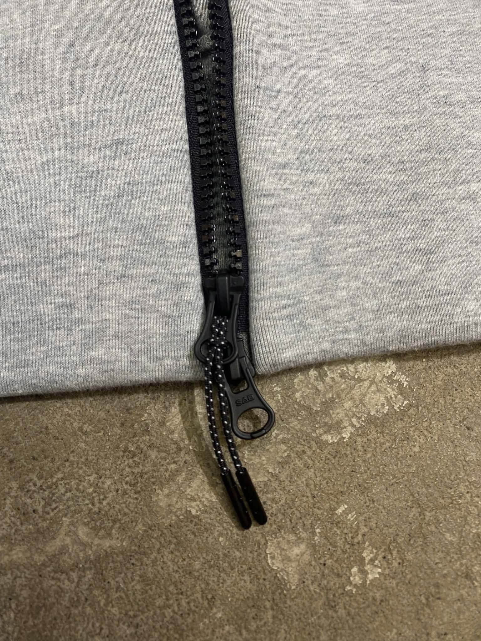  Nike Tech Fleece Full Zip (Grey) (Used) 