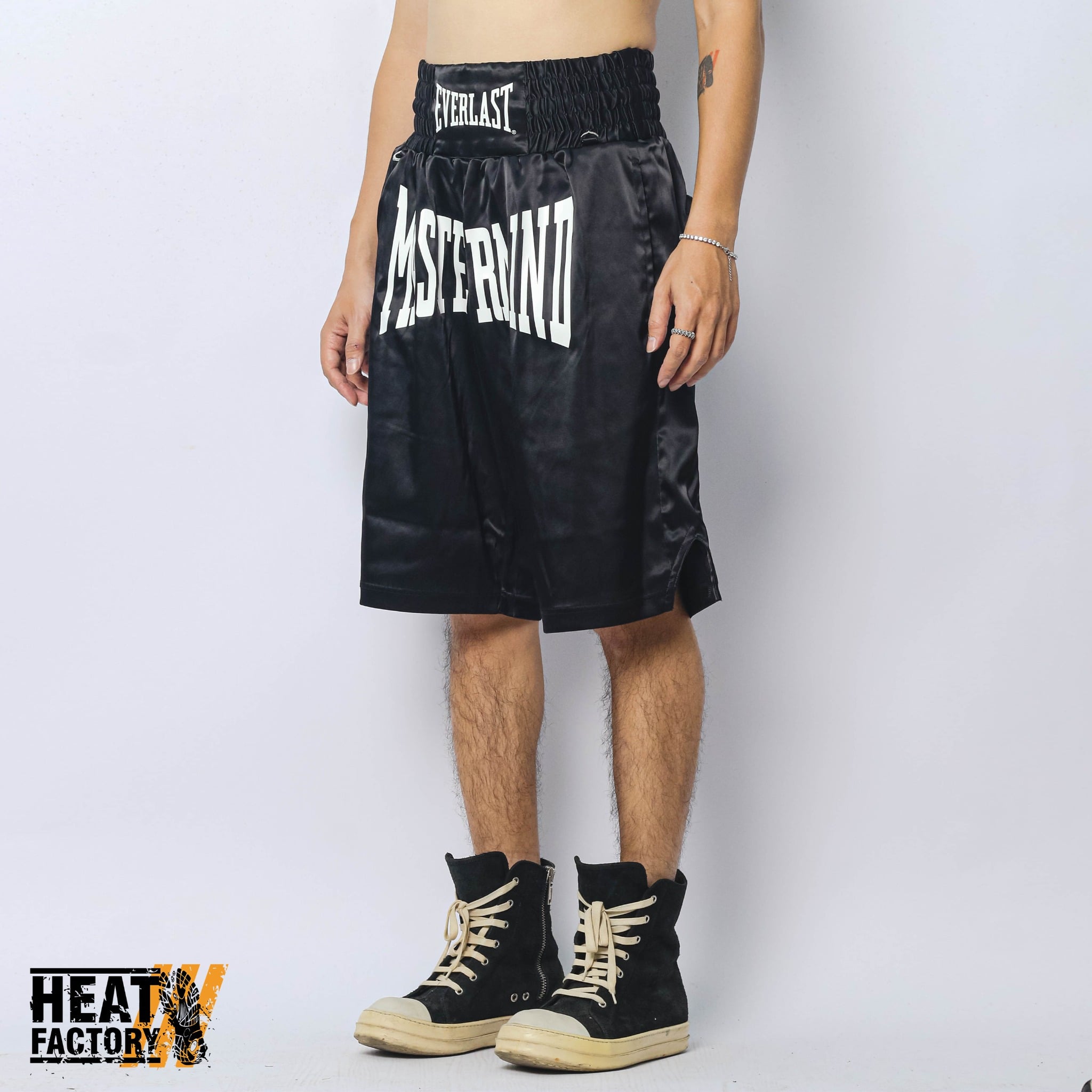 ボクシング EVERLAST MASTERMIND WORLD BOXING SHORTS Mastermind World x Everlast Boxing Shorts (Black) – Heat Factory