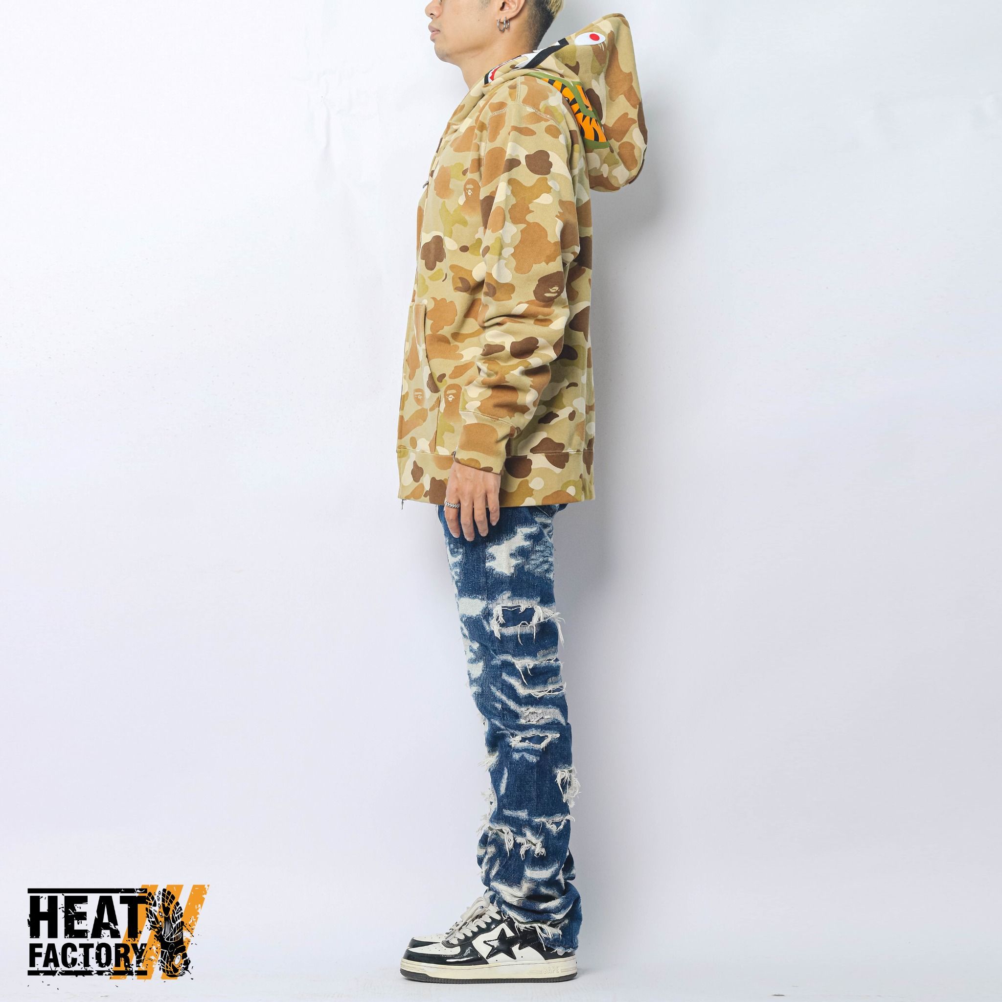  Bape Hoodie Gradation Camo Shark Full Zip (Beige) 