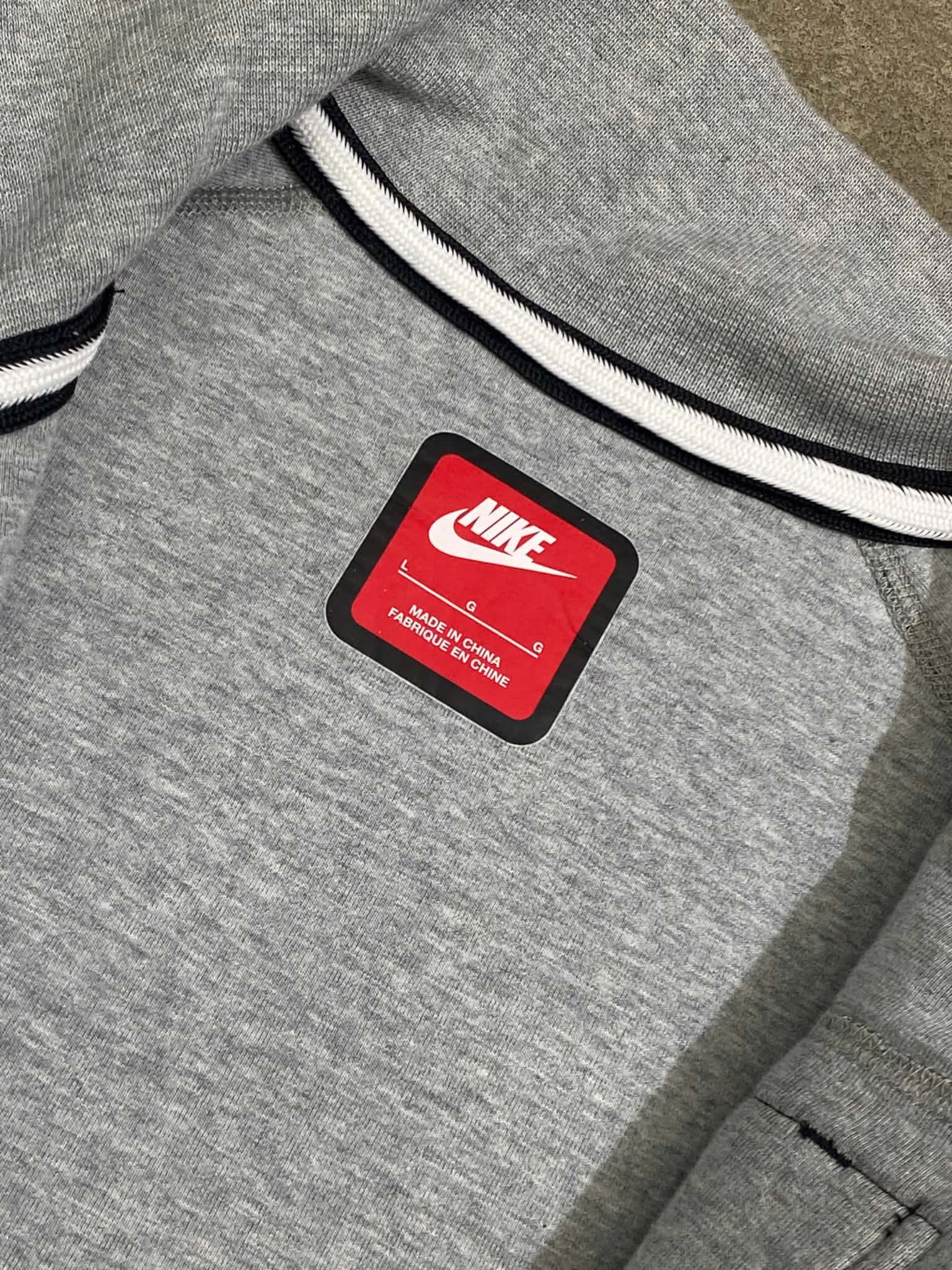  Nike Tech Fleece Full Zip (Grey) (Used) 