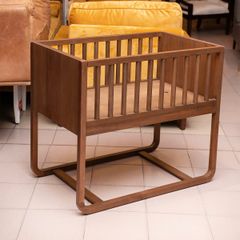 CŨI TRẺ EM WALNUT