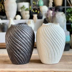 BÌNH HOA TRANG TRÍ RUSTIC MÀU TRẮNG