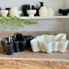 BÌNH HOA TRANG TRÍ RUSTIC MÀU ĐEN