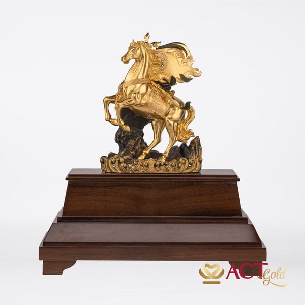 Quà tặng Ngựa Chiến Thắng dát vàng 24k ACT GOLD ISO 9001:2015