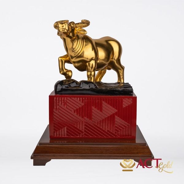 Quà tặng Tượng Trâu dát vàng 24k ACT GOLD ISO 9001:2015 (Mẫu 9)