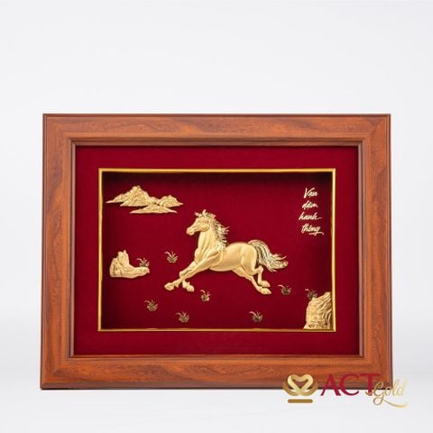 Quà tặng Tranh Độc Mã Truy Phong dát vàng 24k ACT GOLD ISO 9001:2015