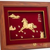 Quà tặng Tranh Độc Mã Truy Phong dát vàng 24k ACT GOLD ISO 9001:2015