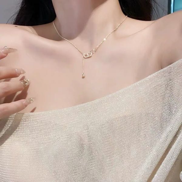  Dây chuyền Lucinda 