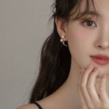  Bông tai Hallie 