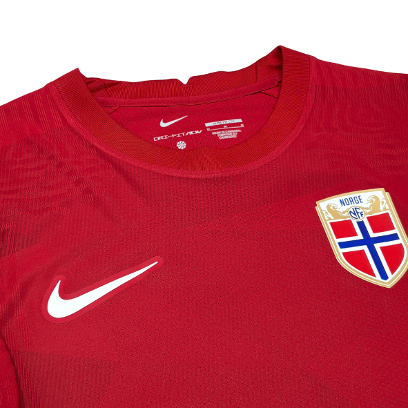 ÁO BÓNG ĐÁ NA UY 2022/23 SÂN NHÀ CHÍNH HÃNG PLAYER - PATCH VÒNG LOẠI EURO 2024 - CW3101-687