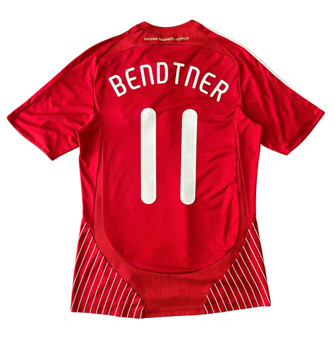 ÁO BÓNG ĐÁ TUYỂN ĐAN MẠCH 2008/10 CHÍNH HÃNG SÂN NHÀ BẢN FAN NAMESET BENDTNER 11 - 624045 - 9/10