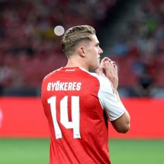 NAMESET GYÖKERES 14 AUTHENTIC ARSENAL SÂN NHÀ 2025/26 CUP