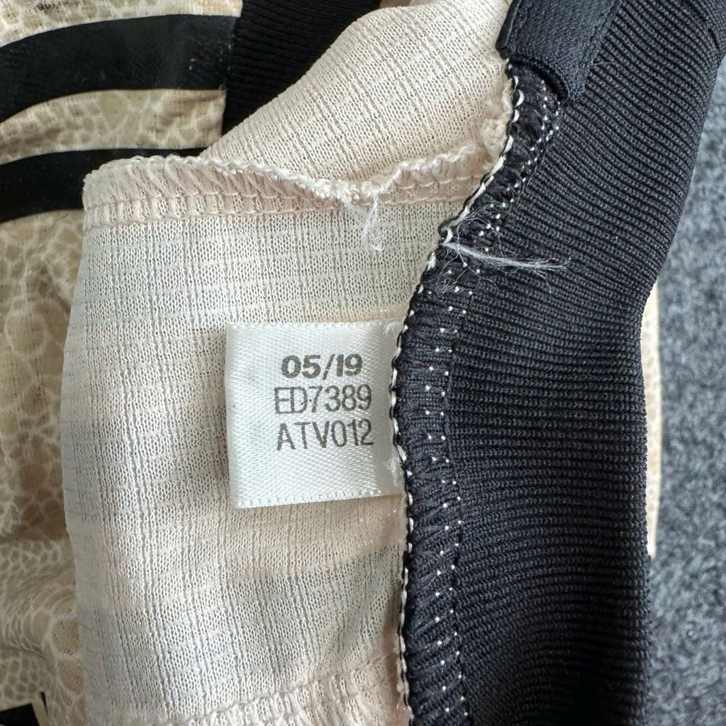 ÁO BÓNG ĐÁ MANCHESTER UNITED 2019/20 SÂN KHÁCH CHÍNH HÃNG PLAYER ED7389 - NAME PATCH EPL MC TOMINAY 39 SIZE S (UK)